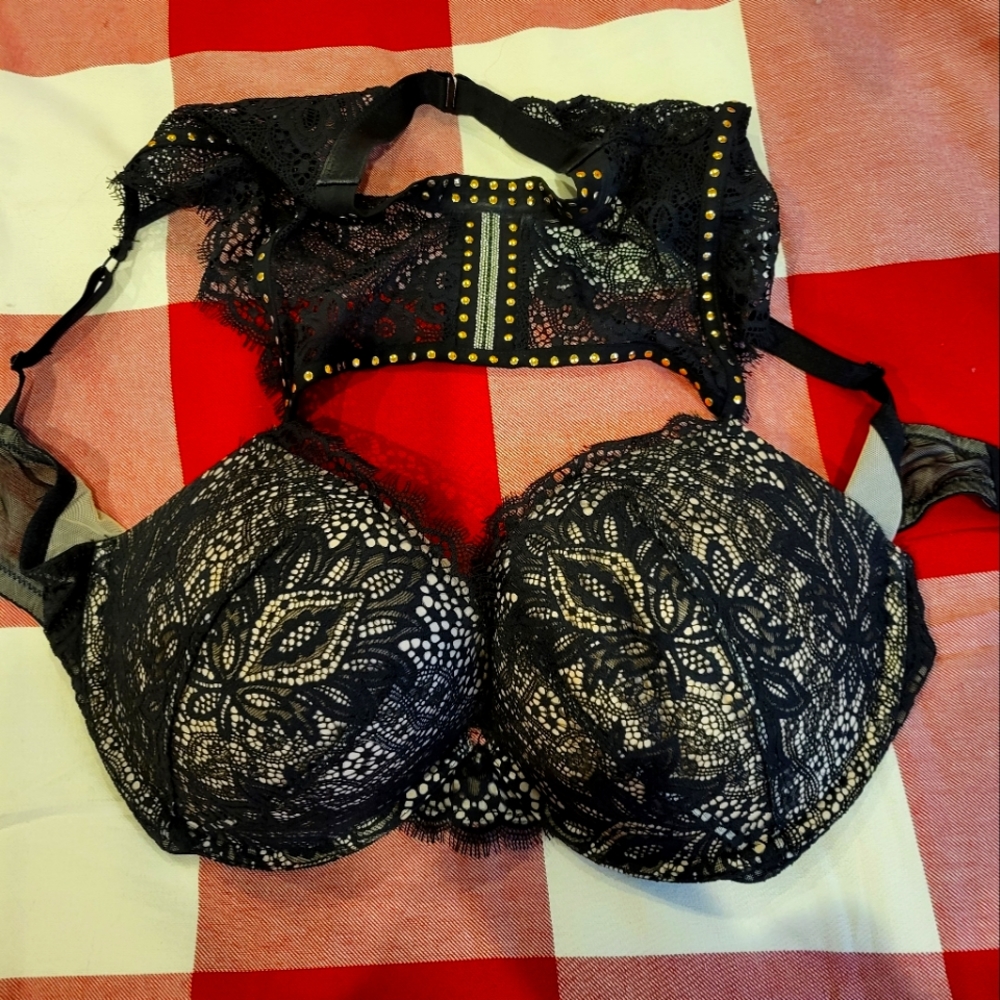 NWOT, “Very Sexy” 🖤